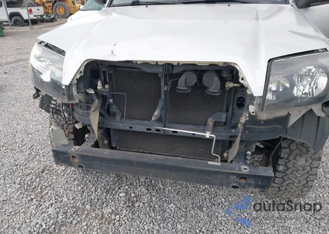 2003 Toyota 4Runner Sr5 V6 z USA, uszkodzony, nr VIN JTEBU14RX38007308